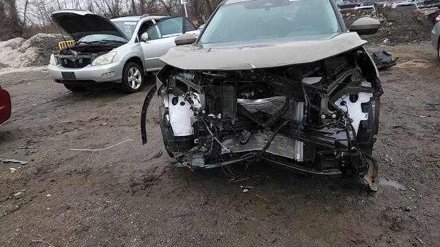 2025 Nissan Rogue Sv - zdjęcie 15