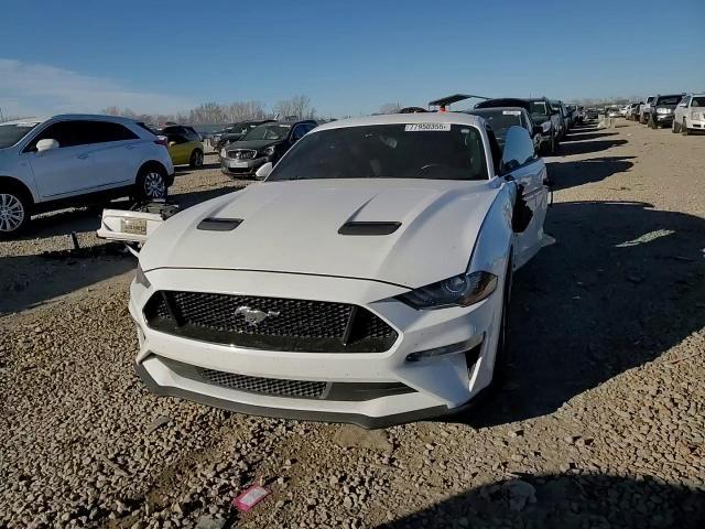 2020 Ford Mustang - zdjęcie 13