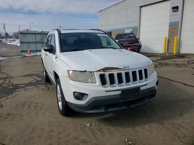 2013 Jeep Compass Latitude - zdjęcie 13