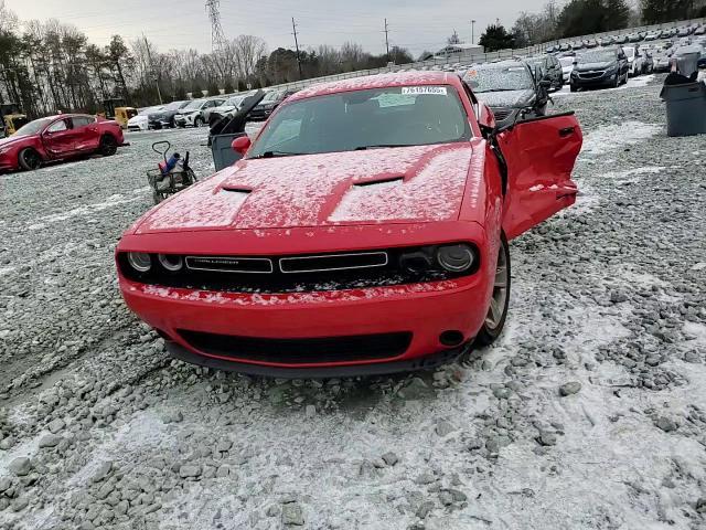 2020 Dodge Challenger Sxt - zdjęcie 13