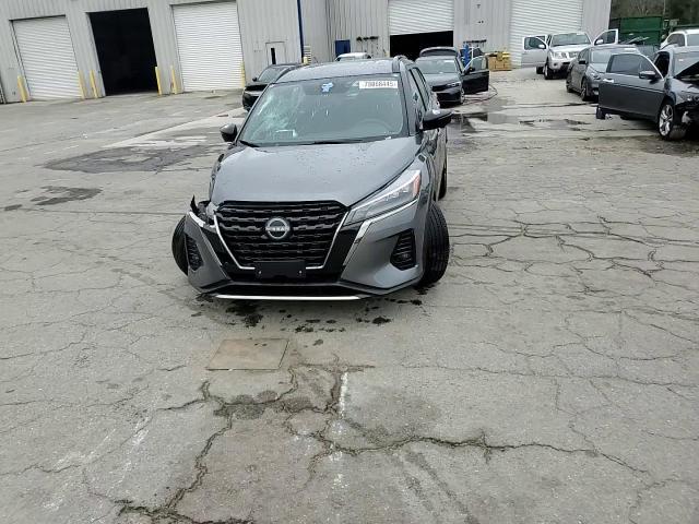 2024 Nissan Kicks Sr - zdjęcie 13