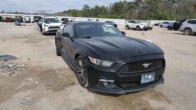 2016 Ford Mustang - zdjęcie 13