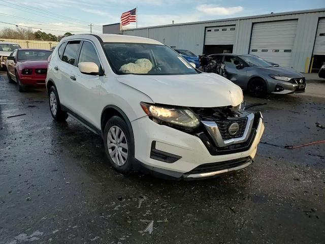 2018 Nissan Rogue S - zdjęcie 14