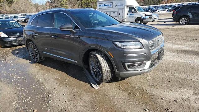 2019 Lincoln Nautilus Reserve - zdjęcie 14