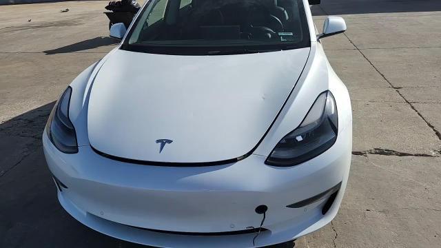 2022 Tesla Model 3 - zdjęcie 13