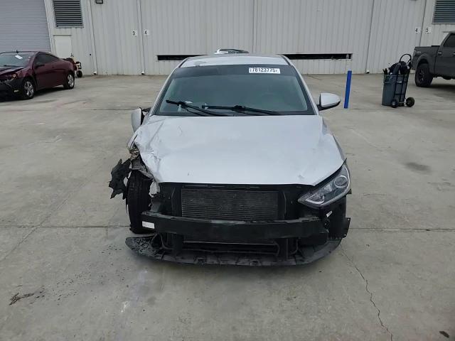 2017 Hyundai Elantra Se - zdjęcie 14