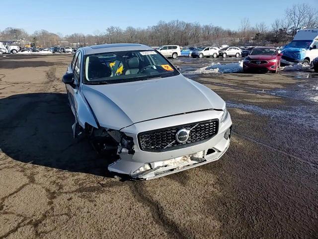 2024 Volvo S60 Core - zdjęcie 13