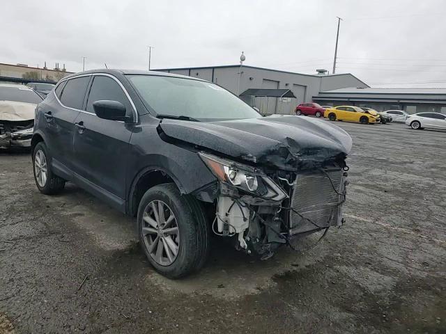 2018 Nissan Rogue Sport S - zdjęcie 15