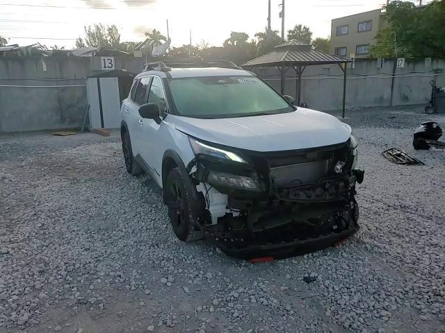 2025 Nissan Rogue Rock Creek - zdjęcie 14