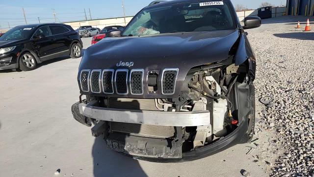 2021 Jeep Cherokee Latitude Plus - zdjęcie 14