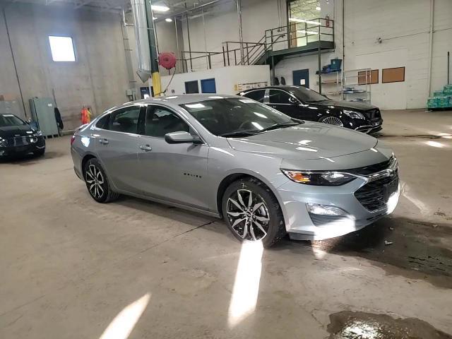 2023 Chevrolet Malibu Rs - zdjęcie 13