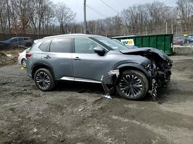 2025 Nissan Rogue Platinum - zdjęcie 14