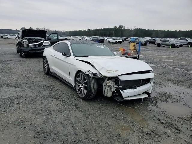 2015 Ford Mustang - zdjęcie 14