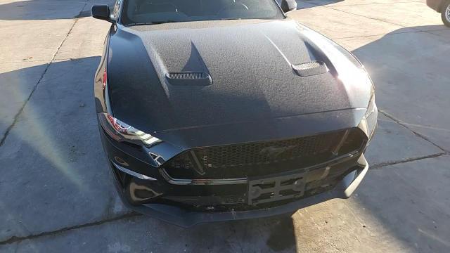 2023 Ford Mustang Gt - zdjęcie 13