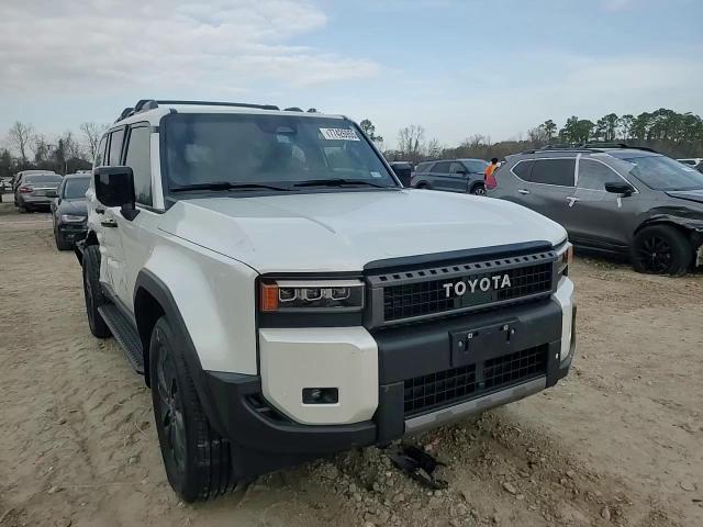 2025 Toyota Land Cruiser Base - zdjęcie 13