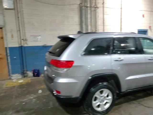2015 Jeep Grand Cherokee Laredo - zdjęcie 14