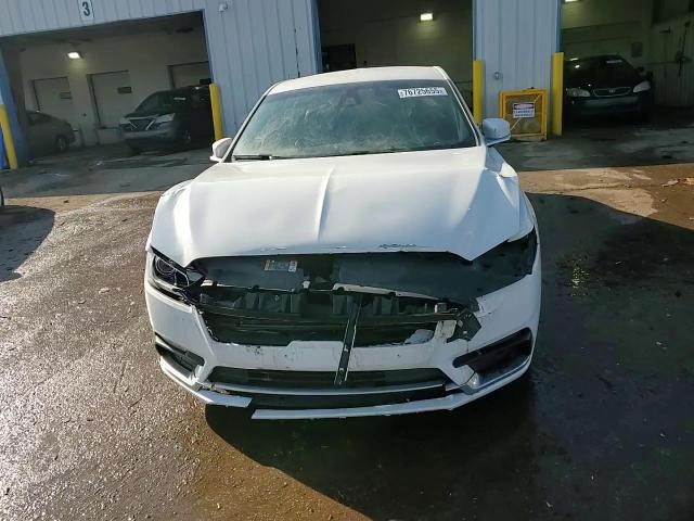 2018 Lincoln Continental - zdjęcie 13