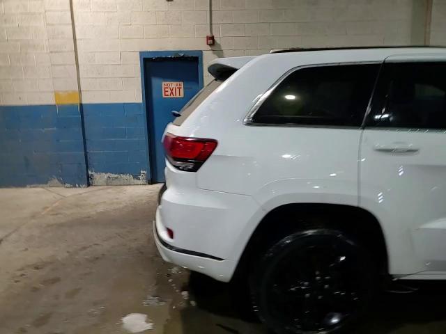 2015 Jeep Grand Cherokee Overland - zdjęcie 15