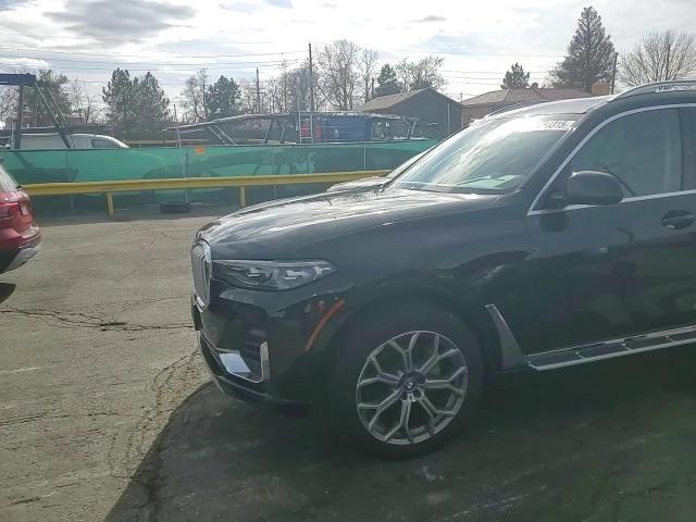 2019 BMW X7 xDrive40I - zdjęcie 11