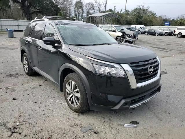 2023 Nissan Pathfinder Sl - zdjęcie 14