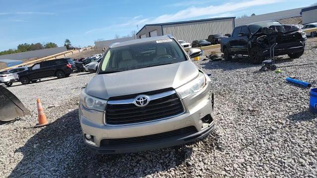 2016 Toyota Highlander Limited - zdjęcie 14