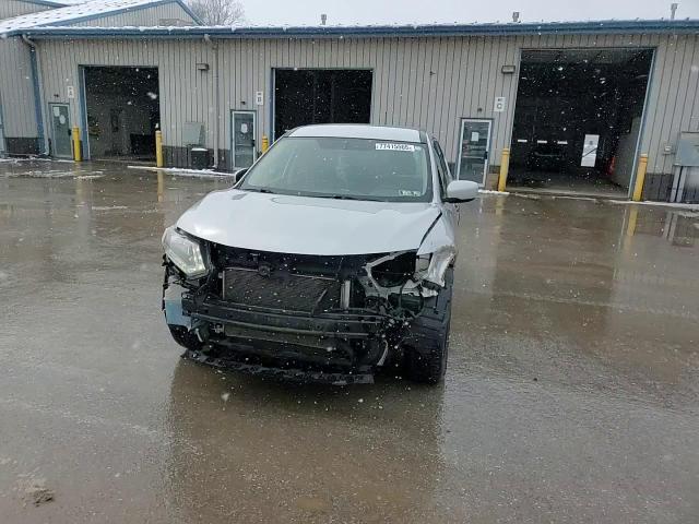 2016 Nissan Rogue S - zdjęcie 15