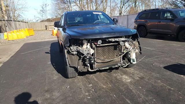 2015 Jeep Grand Cherokee Laredo - zdjęcie 14