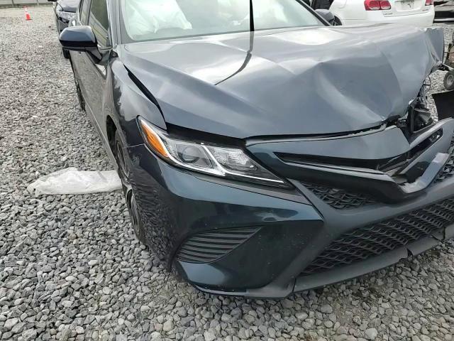 2020 Toyota Camry Se - zdjęcie 13