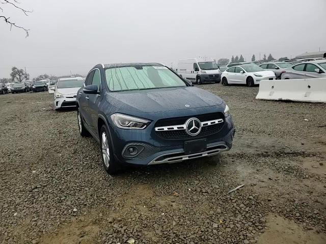 2021 Mercedes-Benz Gla 250 4Matic - zdjęcie 14