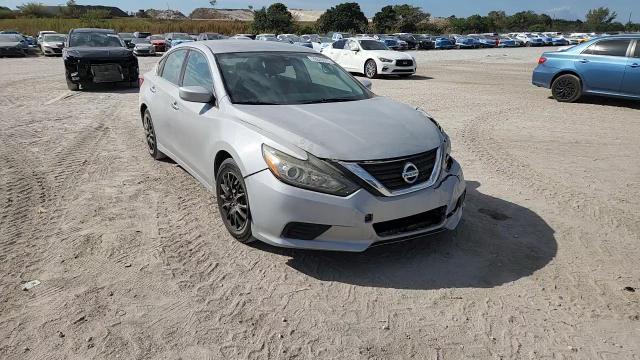 2017 Nissan Altima 2.5 S - zdjęcie 13