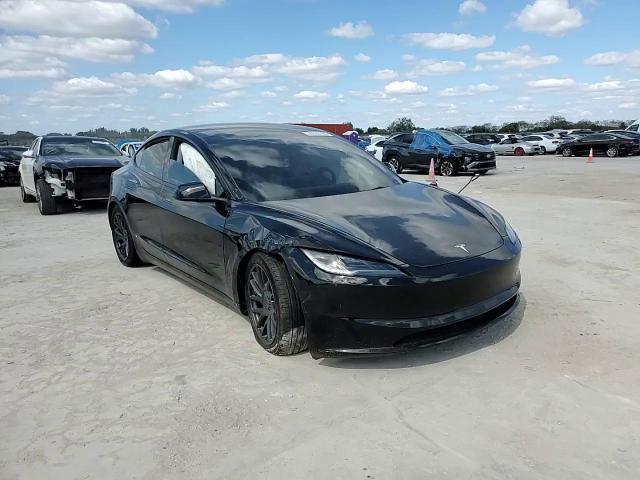 2024 Tesla Model 3 - zdjęcie 13