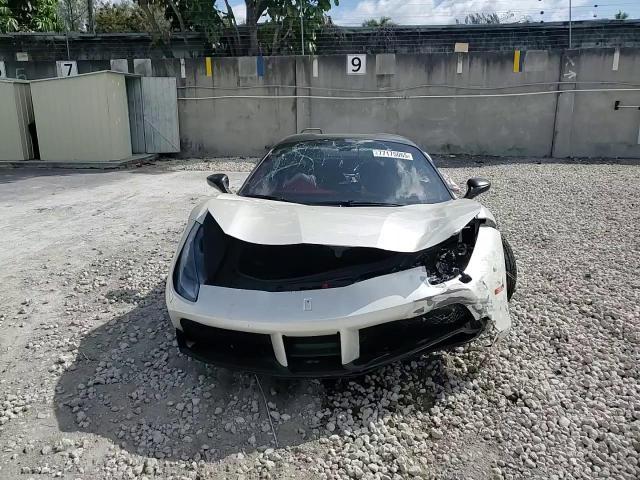 2018 Ferrari 488 Spider - zdjęcie 13