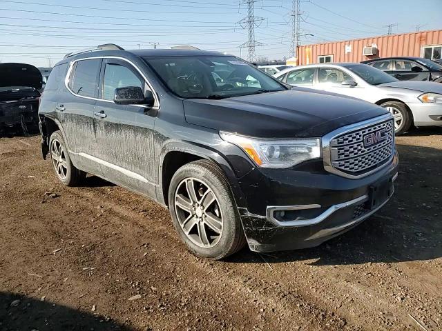 2017 GMC Acadia Denali - zdjęcie 14