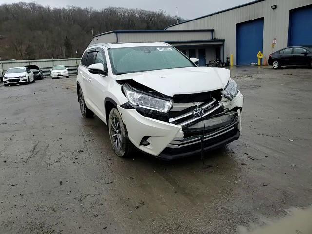 2018 Toyota Highlander Xle - zdjęcie 14