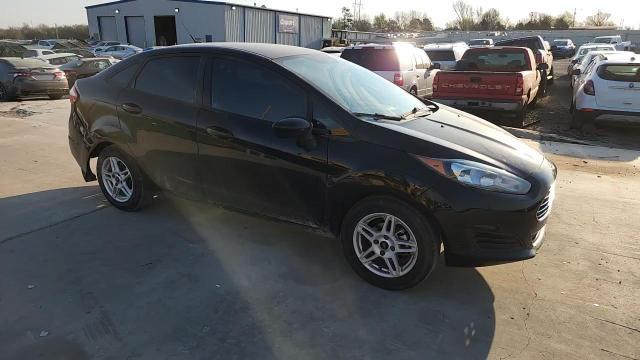 2017 Ford Fiesta Se - zdjęcie 13