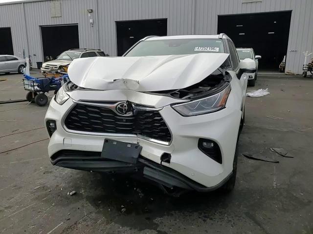 2021 Toyota Highlander Limited - zdjęcie 14