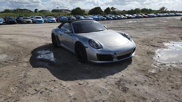 2017 Porsche 911 Carrera - zdjęcie 13