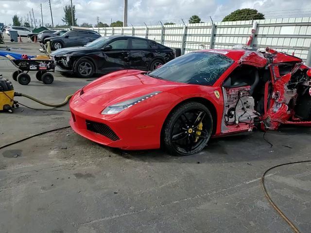 2016 Ferrari 488 Gtb - zdjęcie 13