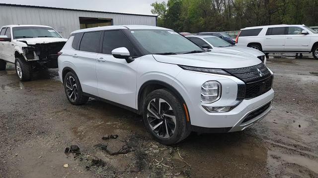 2022 Mitsubishi Outlander Se - zdjęcie 14