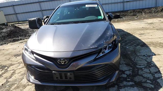 2018 Toyota Camry Le - zdjęcie 13