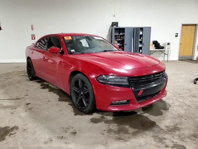 2016 Dodge Charger R - zdjęcie 13