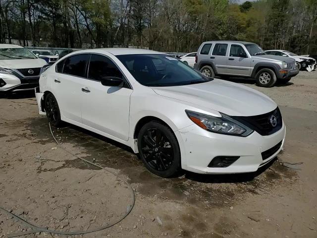 2018 Nissan Altima 2.5 Sr - zdjęcie 14