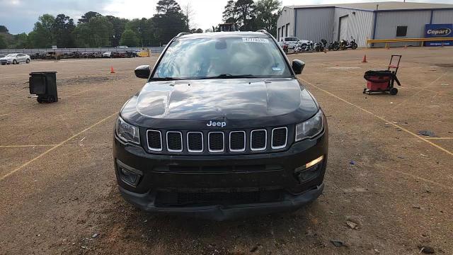 2019 Jeep Compass Latitude - zdjęcie 14