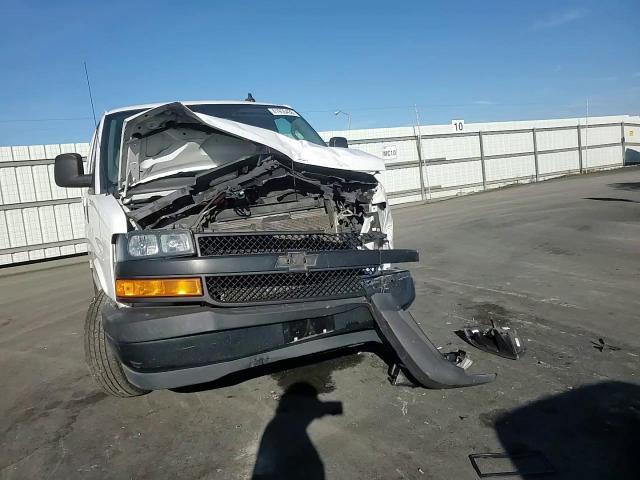 2018 Chevrolet Express G2500 - zdjęcie 14