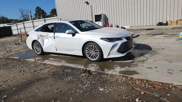 2019 Toyota Avalon Limited - zdjęcie 14
