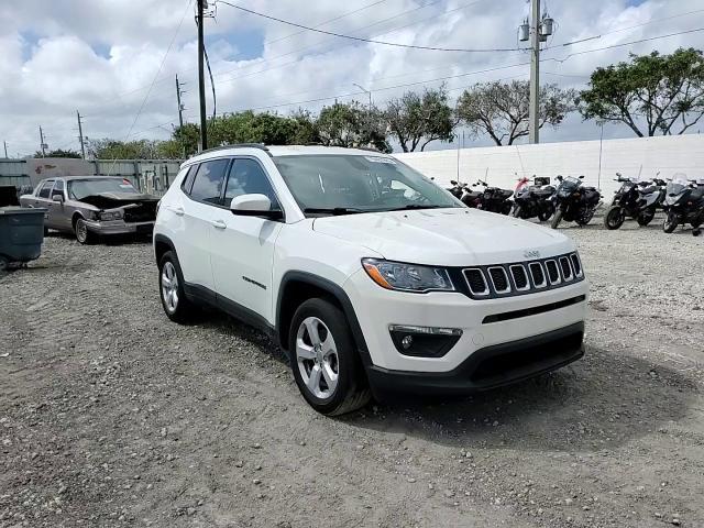 2021 Jeep Compass Latitude - zdjęcie 14