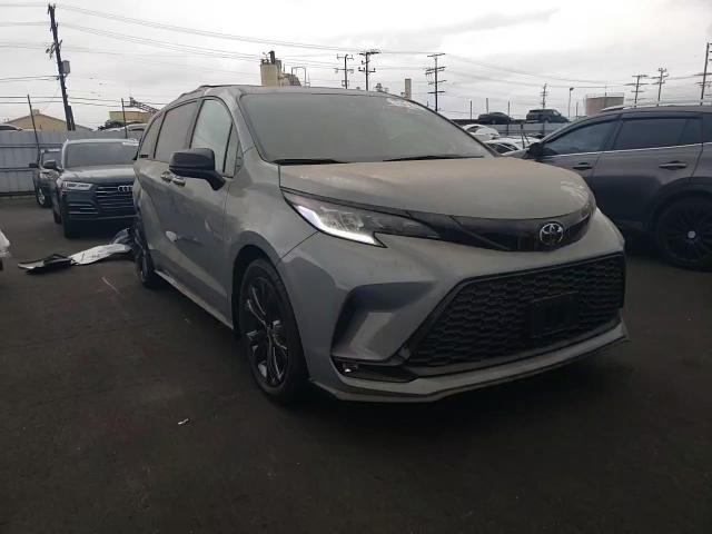 2026 Toyota Sienna Xse 7-Passenger - zdjęcie 15