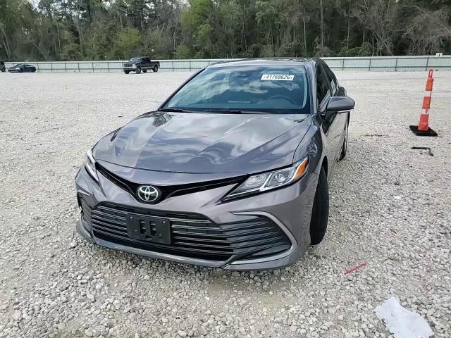 2024 Toyota Camry Le - zdjęcie 13