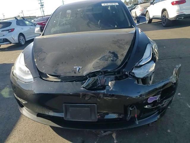 2019 Tesla Model 3 - zdjęcie 13
