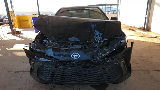 2025 Toyota Camry Se - zdjęcie 13